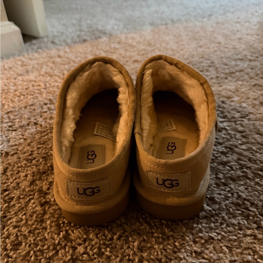 Mini Uggs - image 4